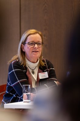 Professorin Marina Schlünz bei der Podiumsdiskussion