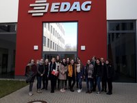 Technikantinnen bei EDAG