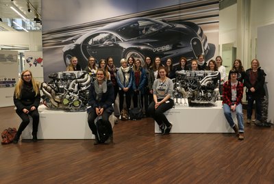 Technikantinnen zu Besuch bei der Volkswagen AG